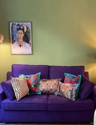 Maggie's Place With Private Backyard