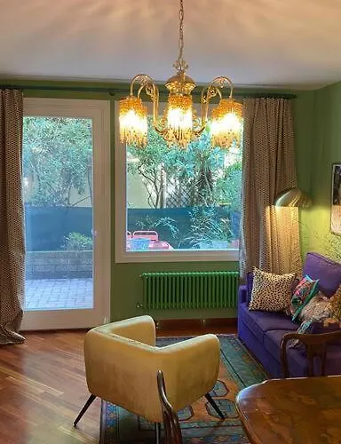 아파트 Maggie's Place With Private Backyard *