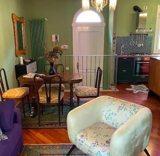 아파트 Maggie's Place With Private Backyard 라벤나