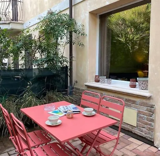 Maggie's Place With Private Backyard 아파트 라벤나