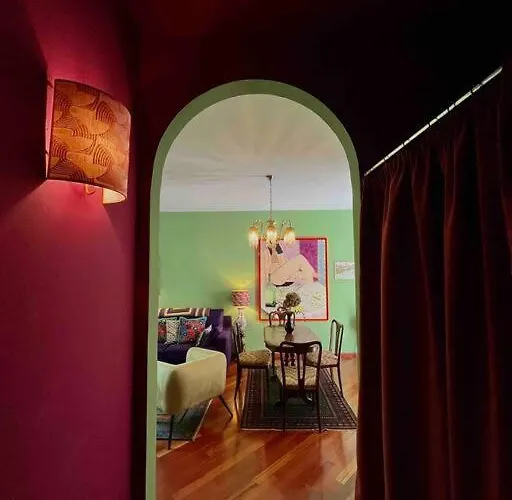 아파트 Maggie's Place With Private Backyard *